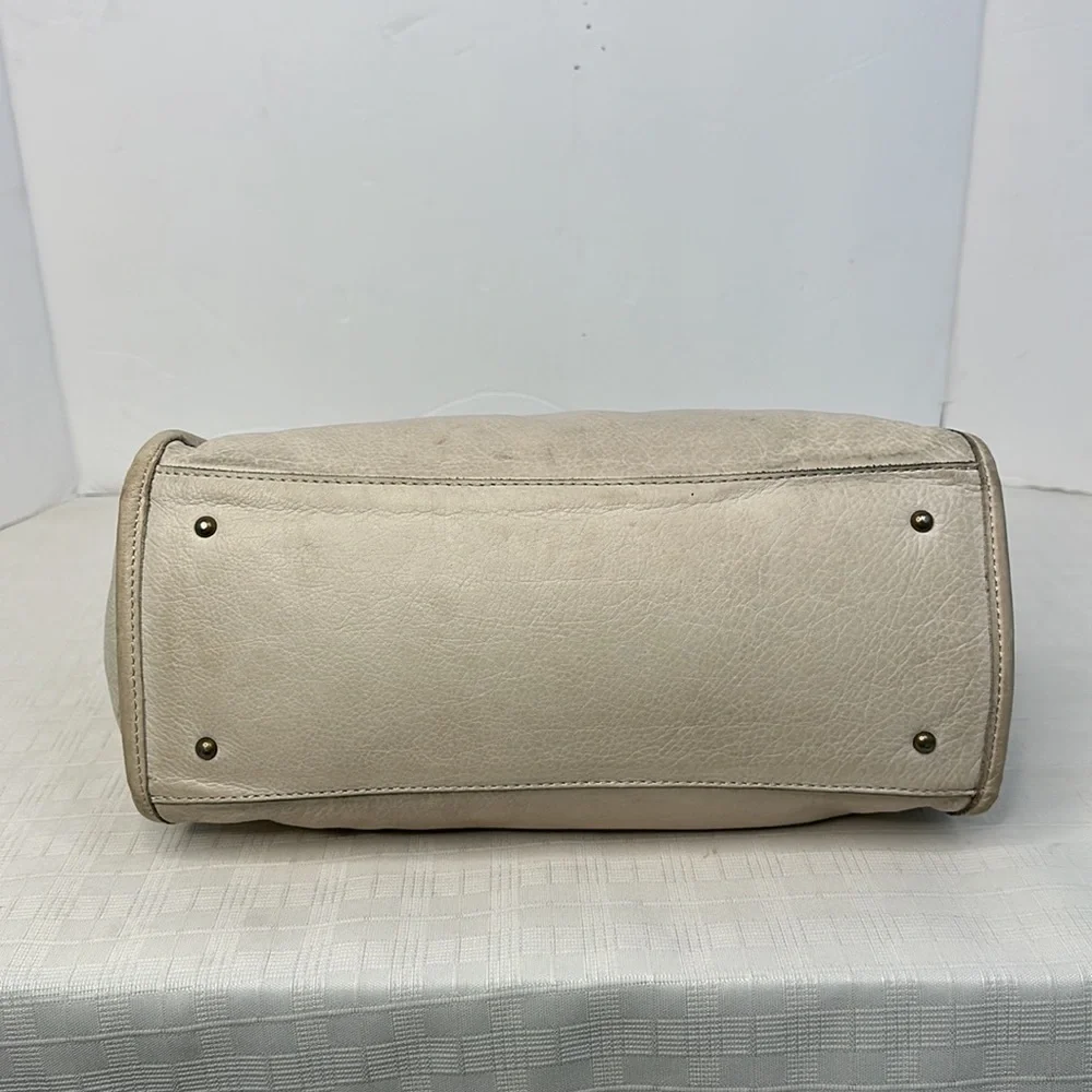 American leather co Austin Triple Entry Hobo in oat milk
